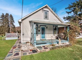 4040 Fireline Rd, Palmerton, PA 18071