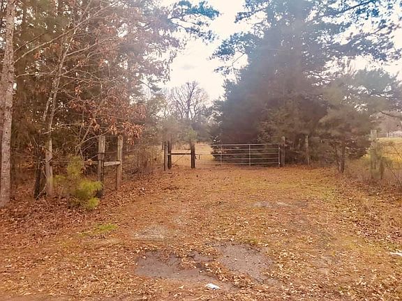 3rd image of 763 County Road 1416