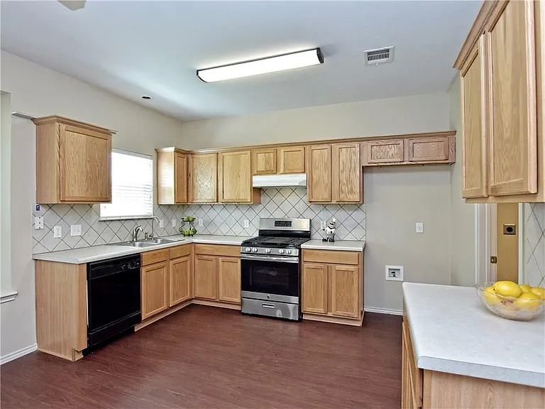3477 Flowstone Ln — Photo 2
