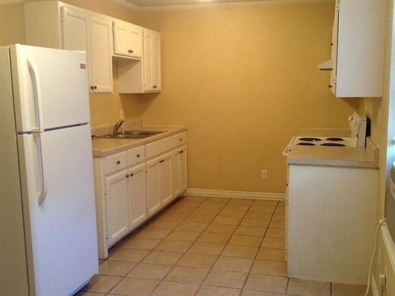 3rd image of 205 Love St APT 107