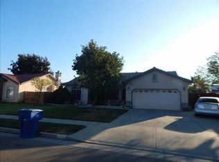 1184 E Cinnamon Dr, Lemoore, CA 93245