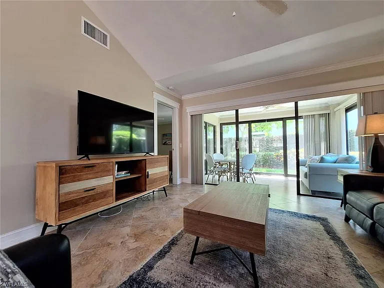 551 Beachwalk Cir #85-0 — Photo 32