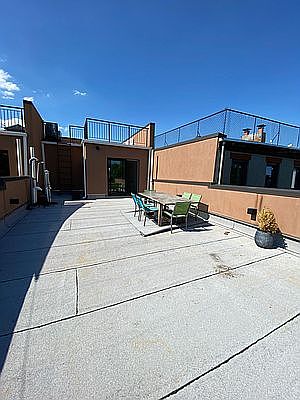 4th image of 110 Jefferson Ave #3