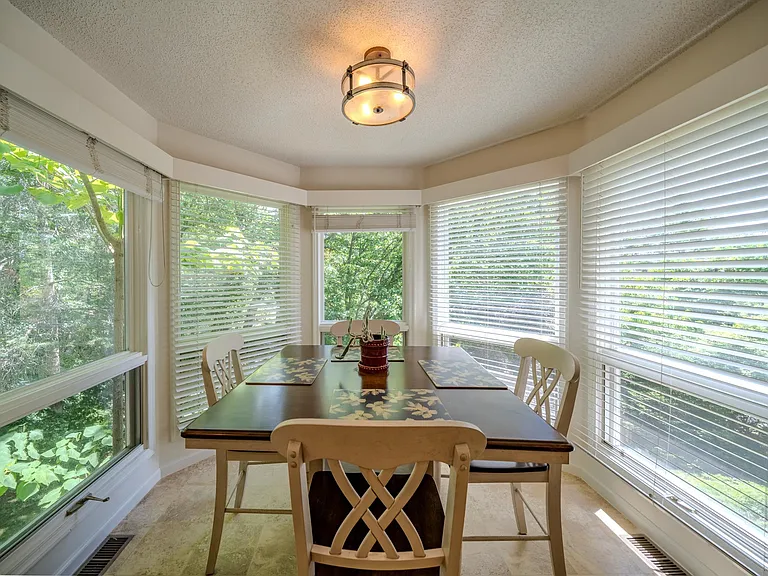 332 Flower Dr — Photo 11