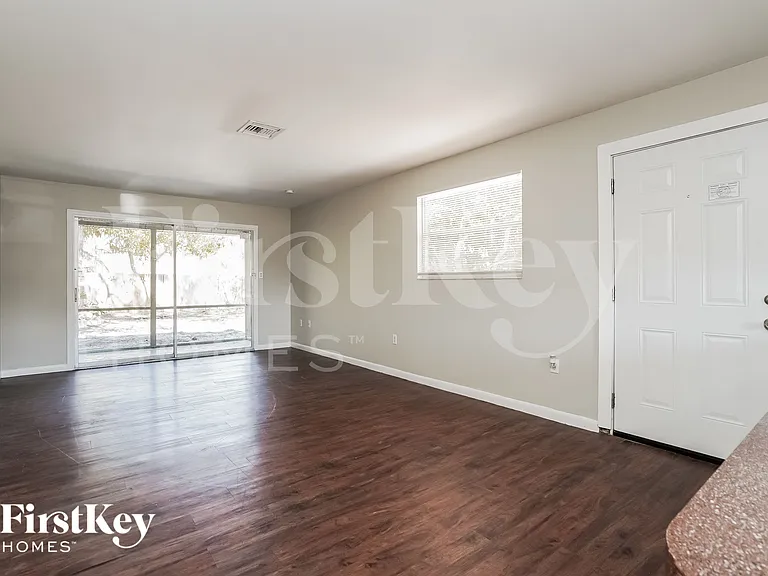 3532 Brink Cir — Photo 3