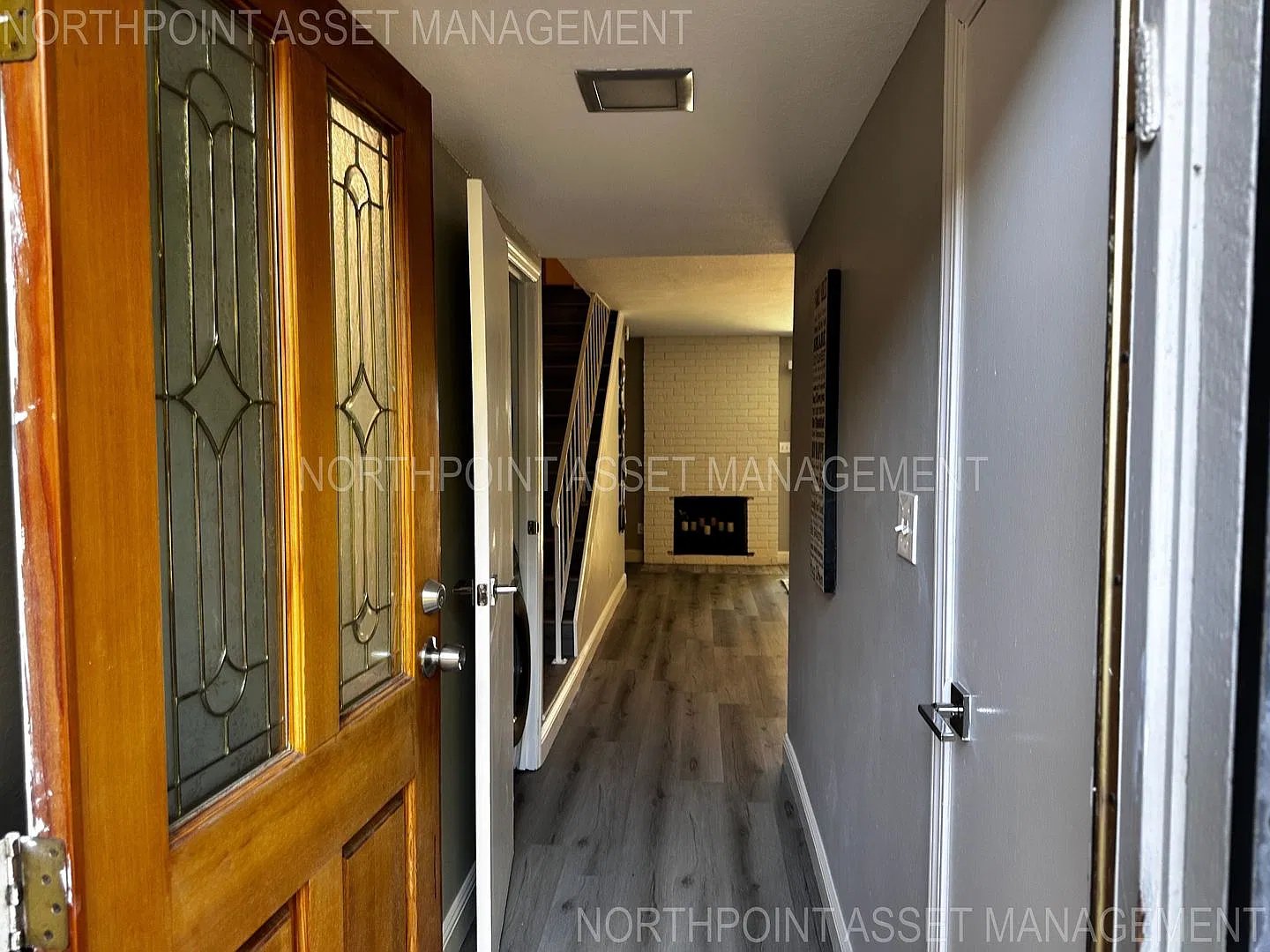 2-Bedroom, 1.5 Bath Condo for Rent in Sacramento, CA | With Fireplace & Private Patio in Gated Co... — Photo 3