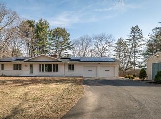 130 Blueberry Ln, Essex, MA 01929