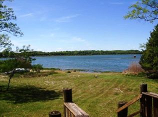 259 Noyack Rd, Southampton, NY 11968