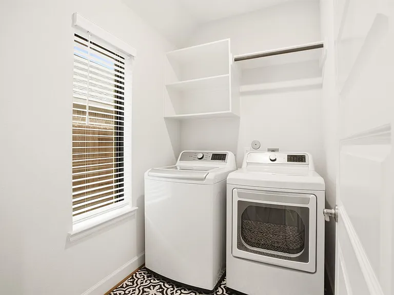 2539 Summer Peach St — Photo 19