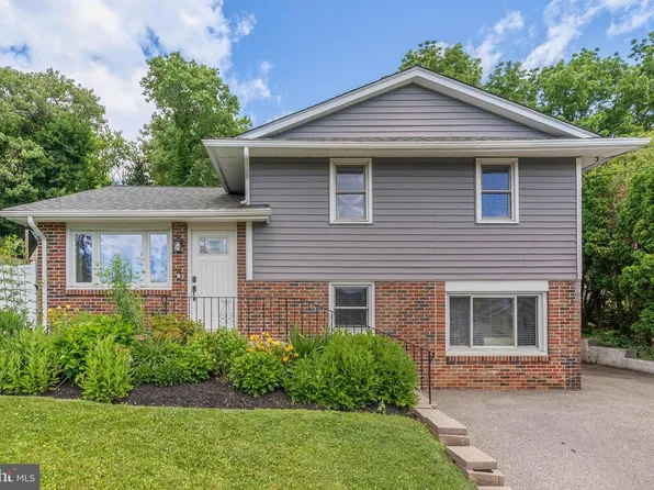 352 Dehaven St, Conshohocken, PA 19428