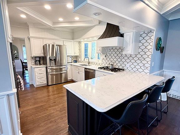 4th image of 2 Orchard Dr