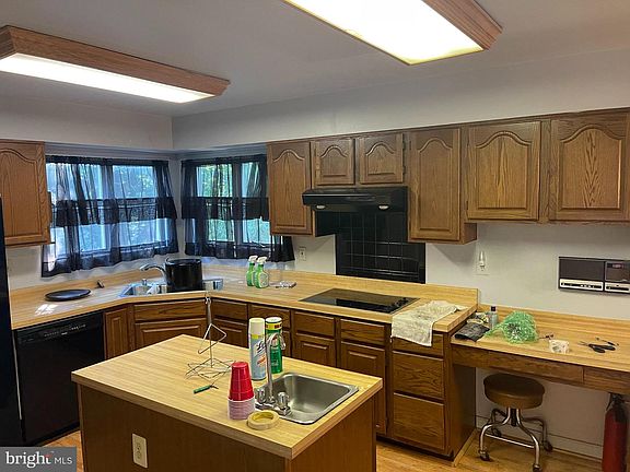 5th image of 769 Cronin Dr