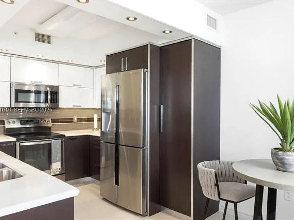 17375 Collins Ave #CU-2008