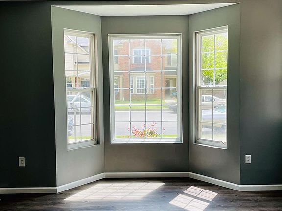 4th image of 47520 Pembroke Dr #74