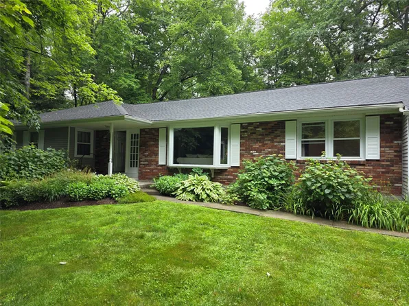 34 Hudson Drive, Hyde Park, NY 12538