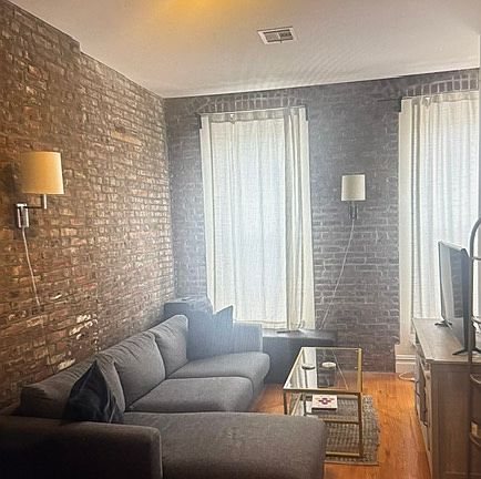 3rd image of 354 7th Ave #2A