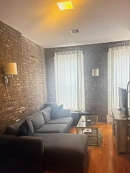 354 7th Ave #2A — Photo 3