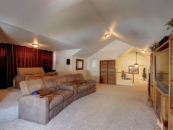 5th image of 21307 E 51st Pl