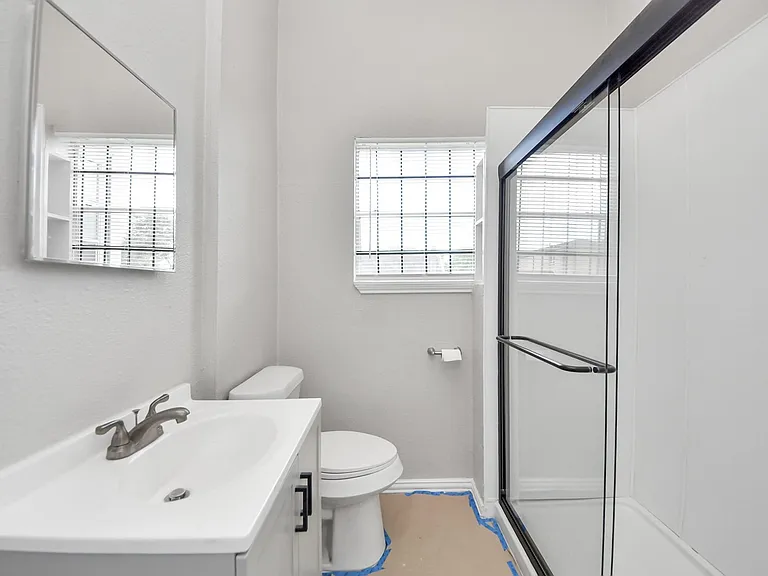 2102 Gray St #1 — Photo 9