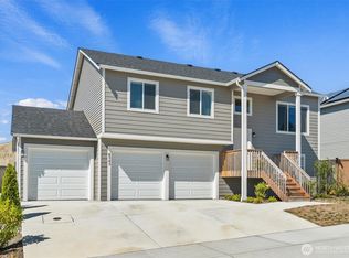 8343 39th Pl NE, Marysville, WA