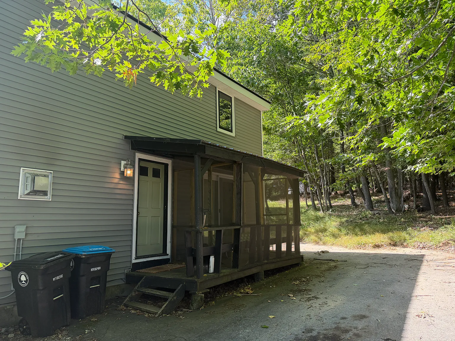 2 bed, 1000 sqft, $2,100 — Photo 2