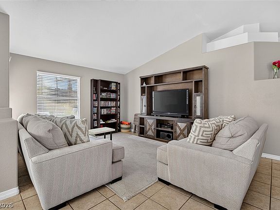 5th image of 535 Brigadier St