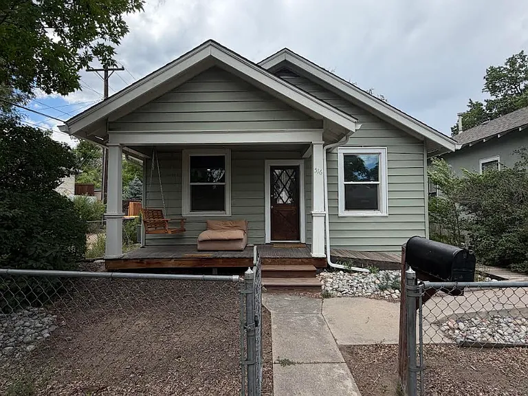 516 E Dale St — Photo 1