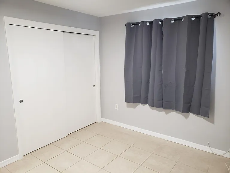405 NW 11th Ave — Photo 25