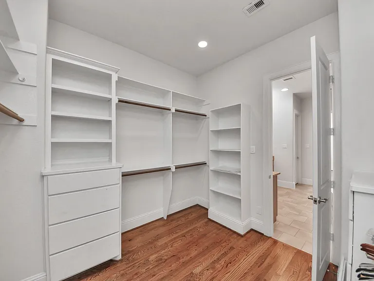 2606 Madeline Grove Dr — Photo 34