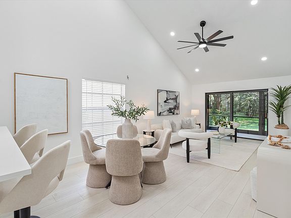 3rd image of 441 Ashwood Pl