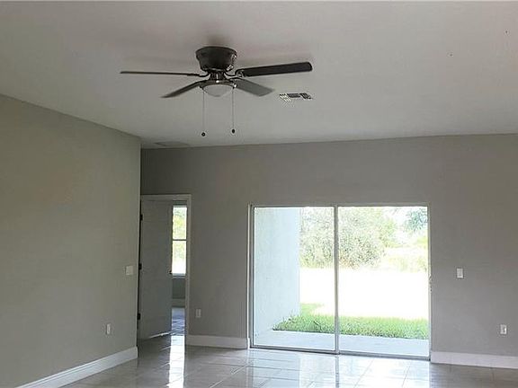 5th image of 309 W Aster Ct