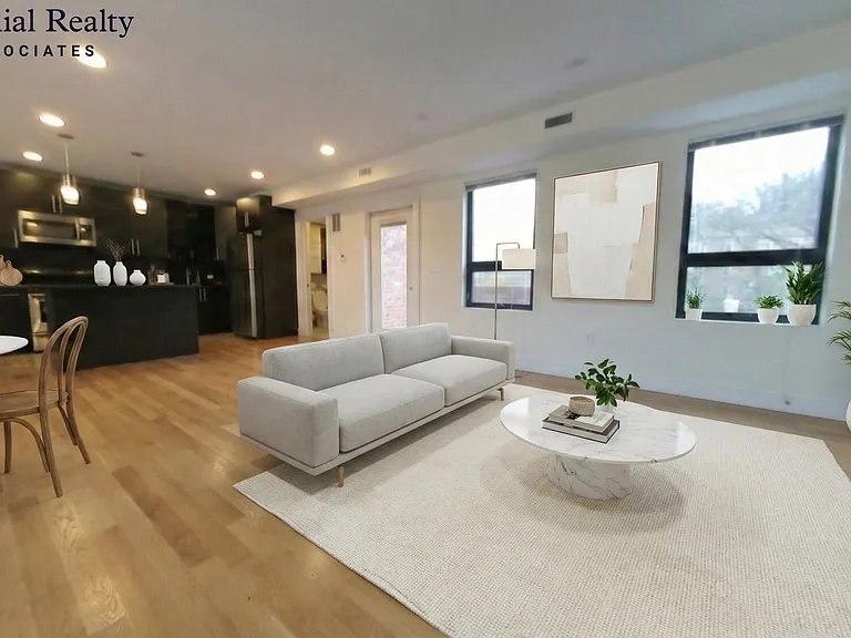 1614 Beacon St #3 — Photo 9