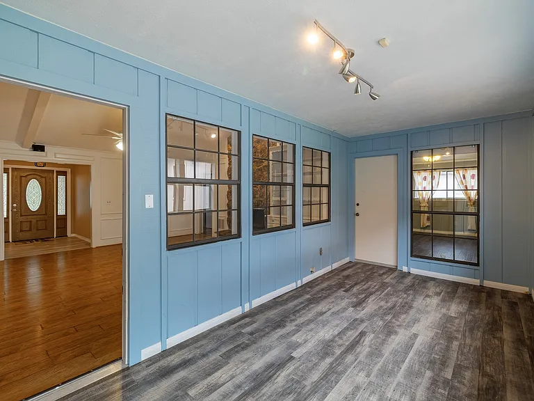 1527 Estates Way — Photo 10