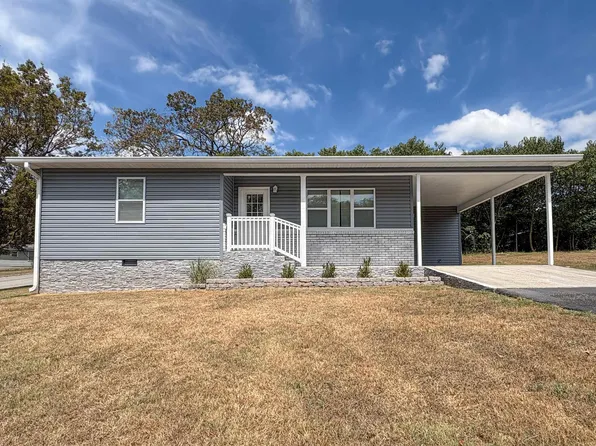 102 E 5th St, Yellville, AR 72687