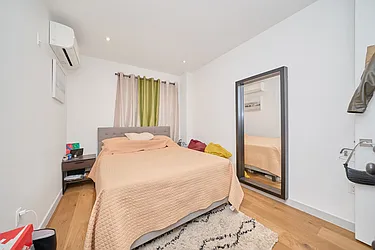 Rented by Living New York