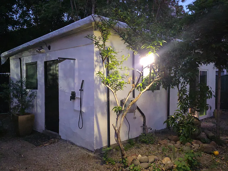 619 Oak St — Photo 3