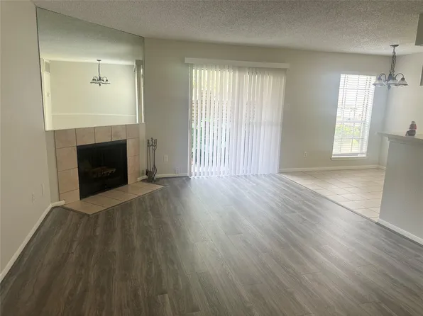 2120 El Paseo St APT 1301, Houston, TX 77054