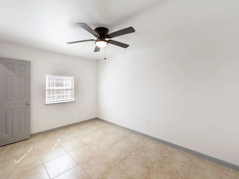 Hurry! Move Inspecial Housing Accepted. — Photo 34