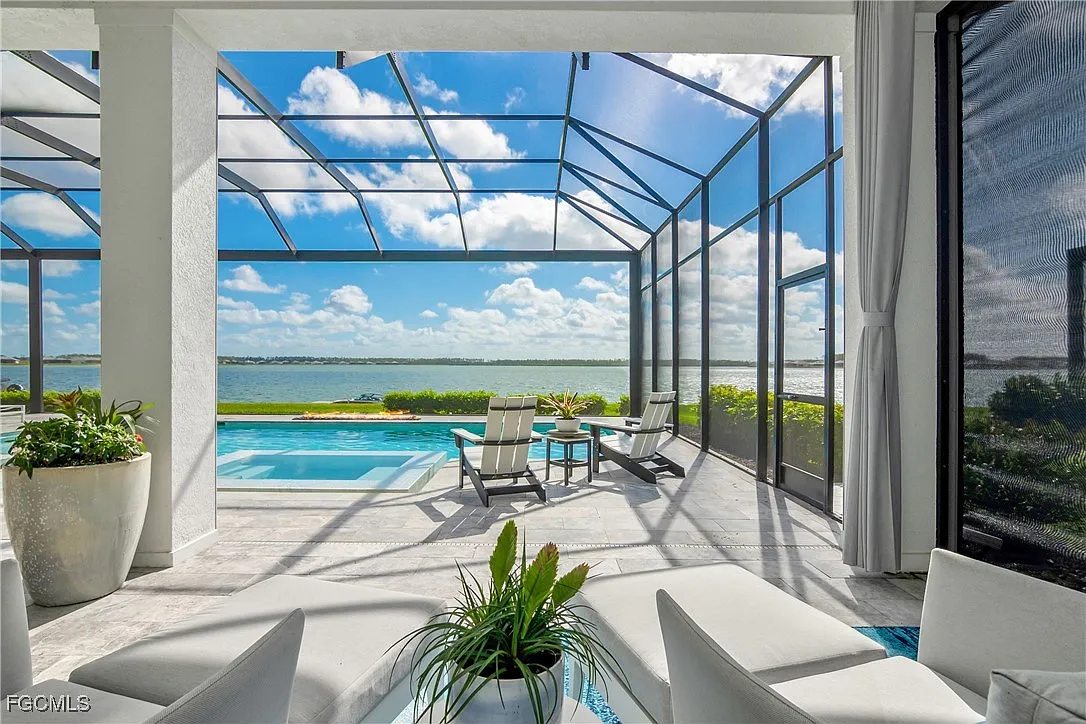 4 bed, 4.5 bath, 3054 sqft, $19,000 — Photo 1
