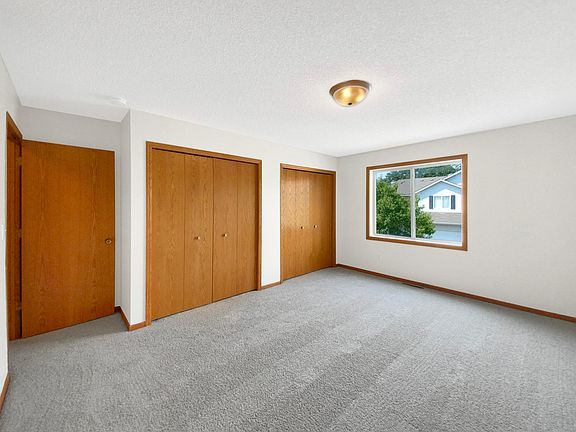 5th image of 1942 Parkway Ave