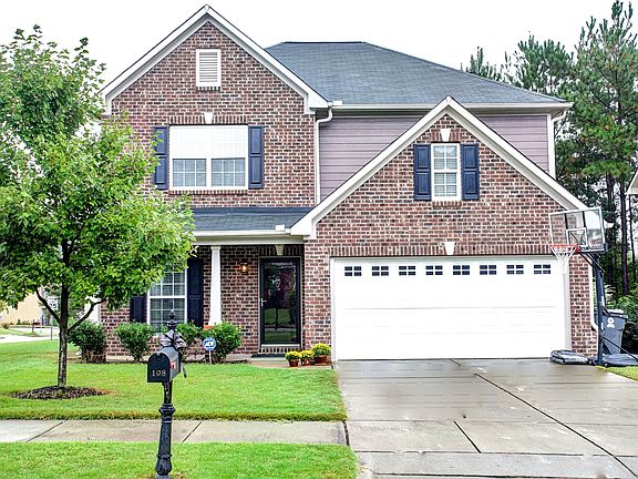 3rd image of 108 Lacuna Woods Ln