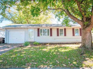 4434 W Castleton Rd, Peoria, IL 61615