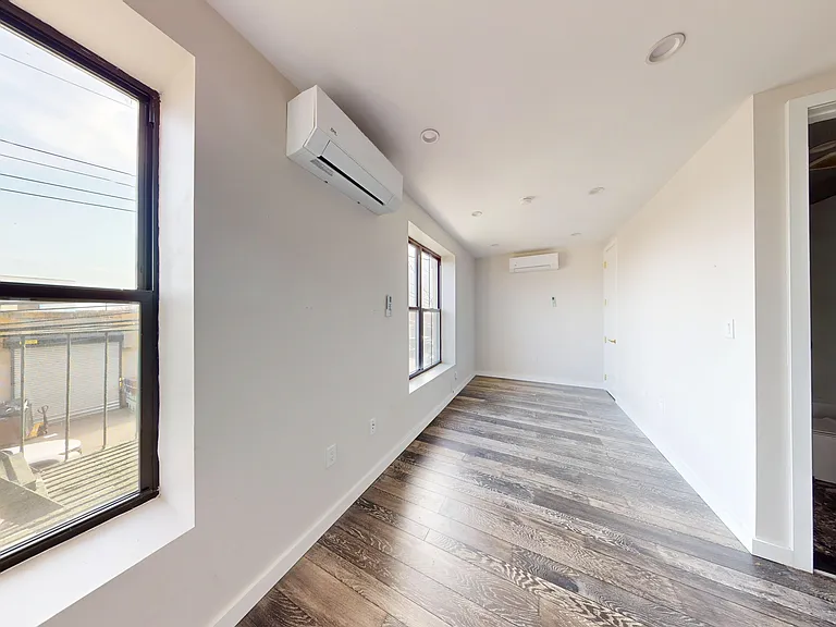 81 Beadel St #3D — Photo 6