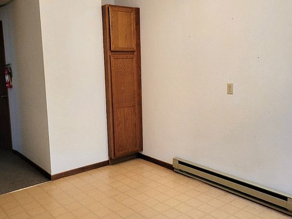 2nd image of 20 Brown Blvd Unit 2