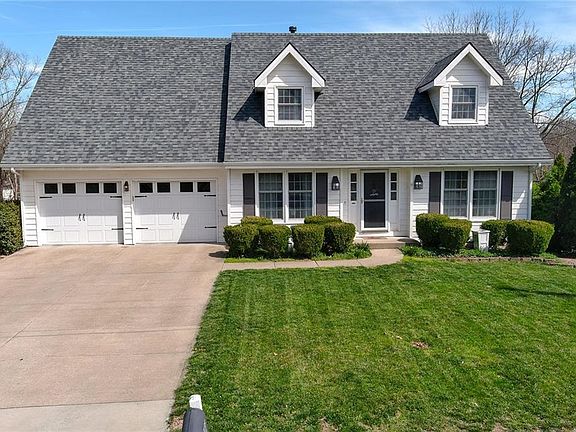 2nd image of 3135 Lakeview Cir