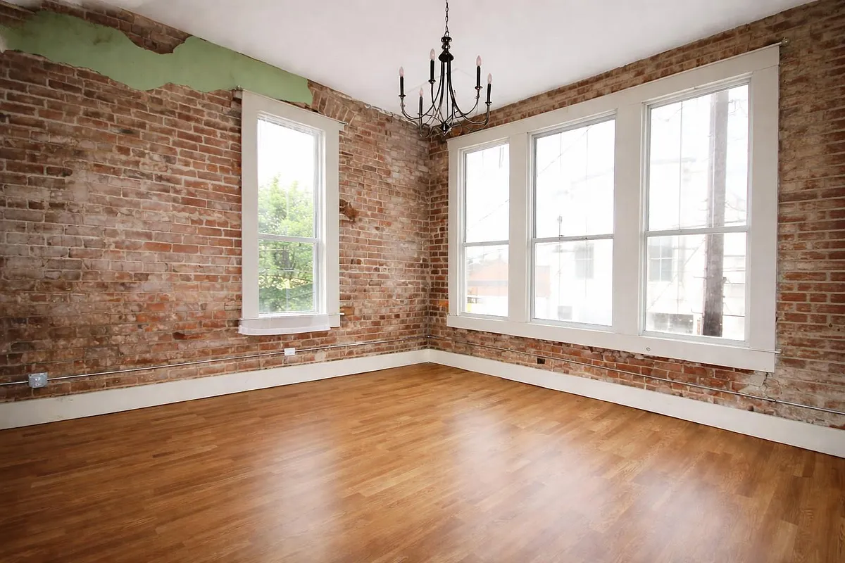 Building Photo - 211 E Milam St #A