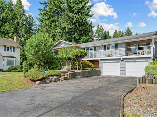 524 Lyn Ct, Coquitlam, BC V3J 5N2