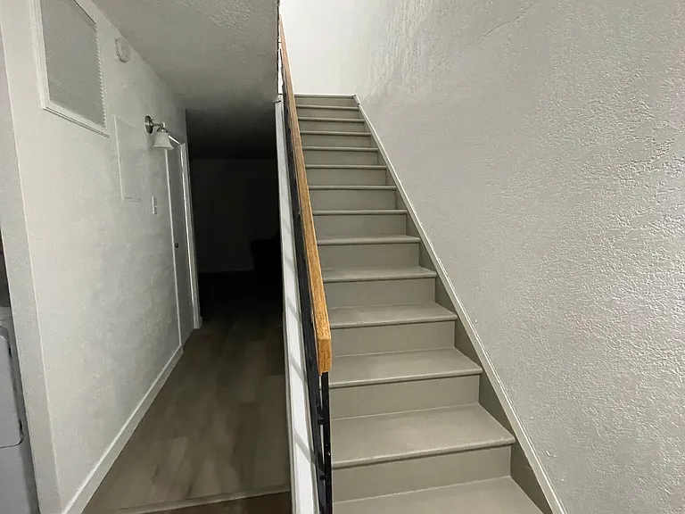 315 W Mountain View Dr — Photo 10