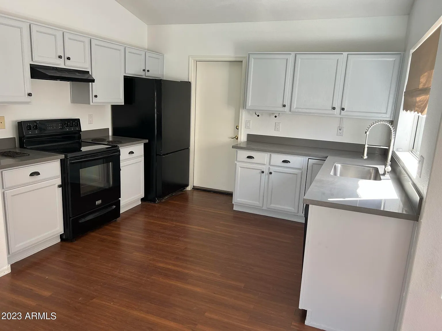 3 bed, 2.0 bath, 1707 sqft, $2,700 — Photo 4