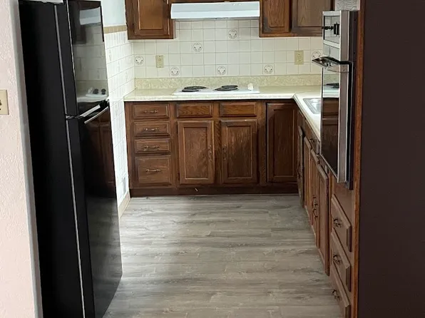 114 Highland Ave #114, Pitcairn, PA 15140